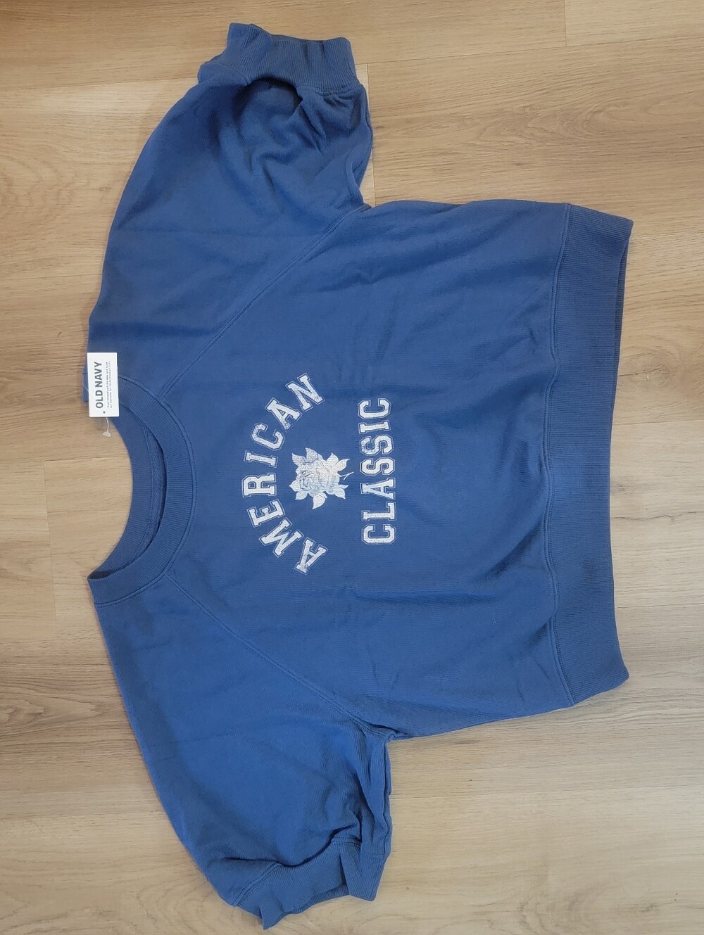 Short-Sleeve Cropped Raglan Sweatshirt